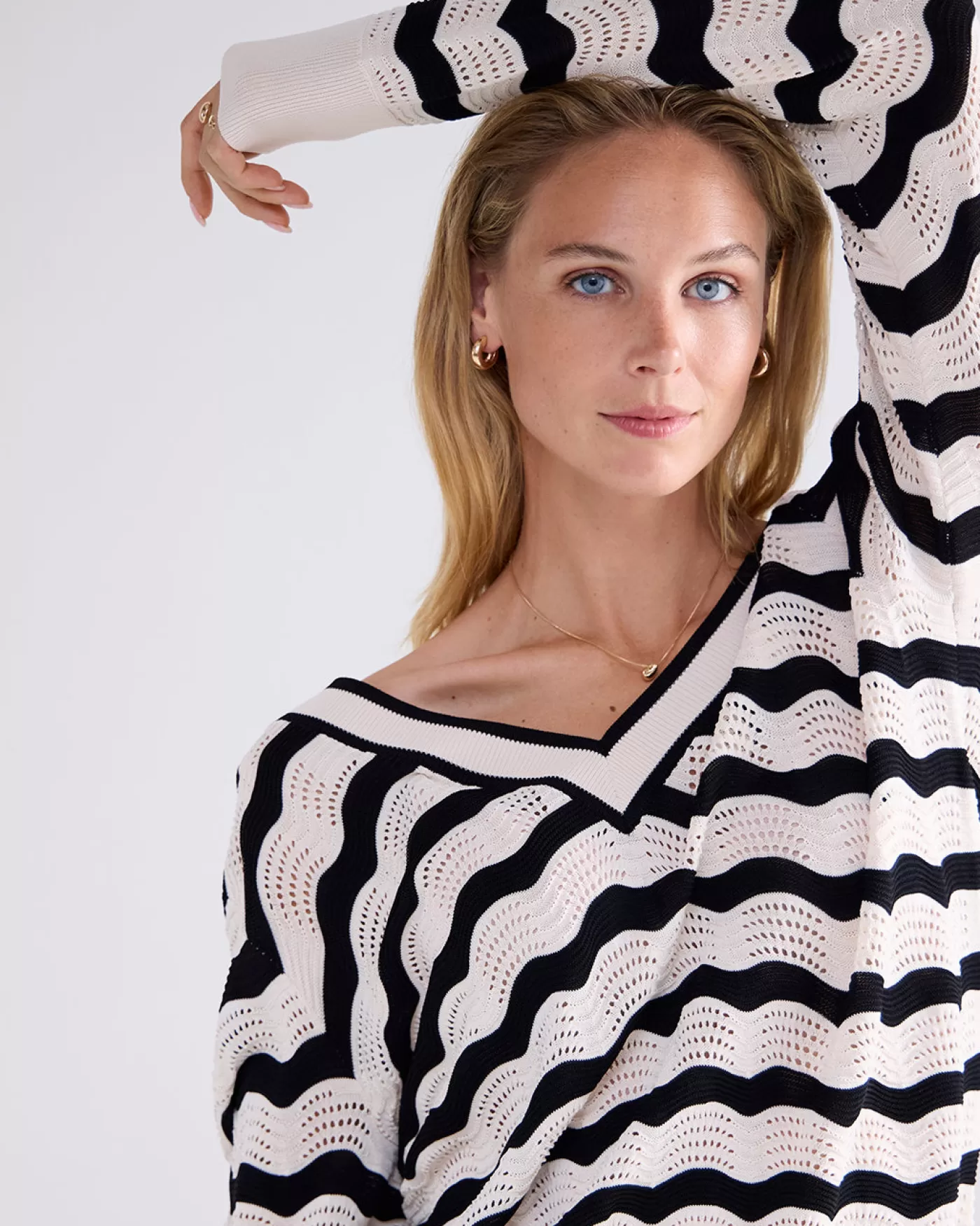 ajour_trui_met_vhals_117516.webp Summum Truien & Vesten<Ajour trui met V-hals