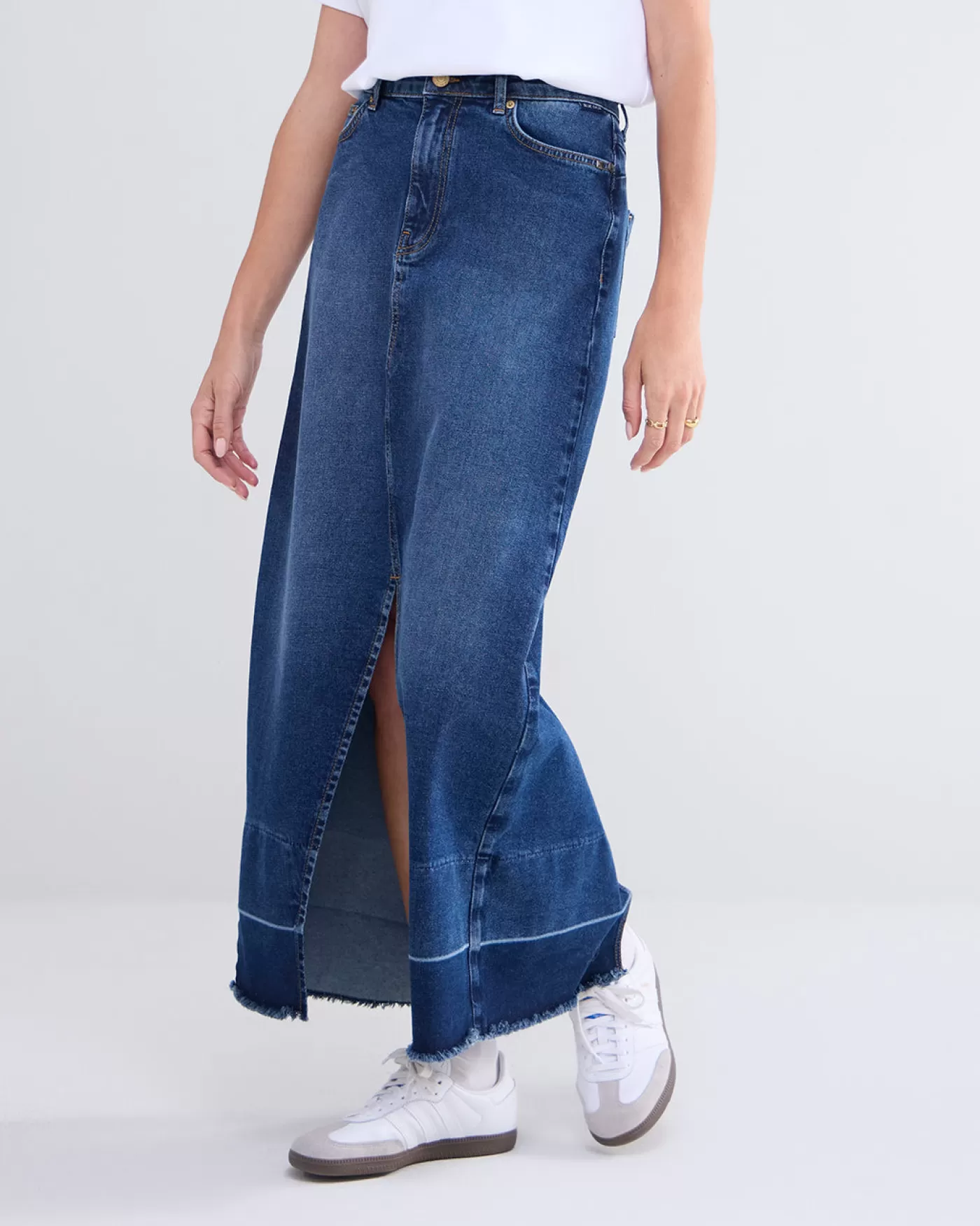 denim_rok_hoge_split_115270.webp Summum Rokken<Denim rok hoge split