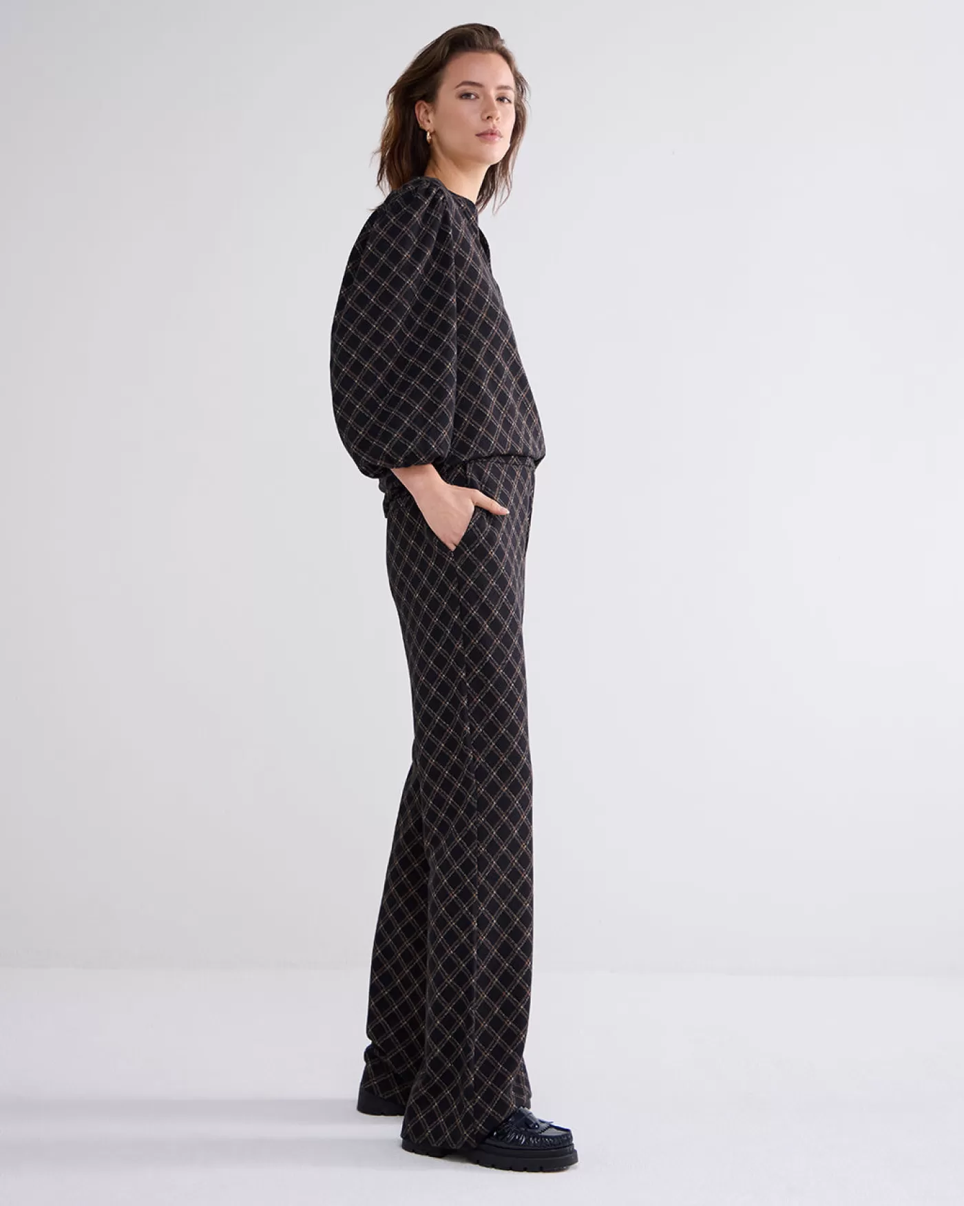 flared_broek_ruitdessin_116679.webp Summum Broeken & Jumpsuits<Flared broek ruitdessin