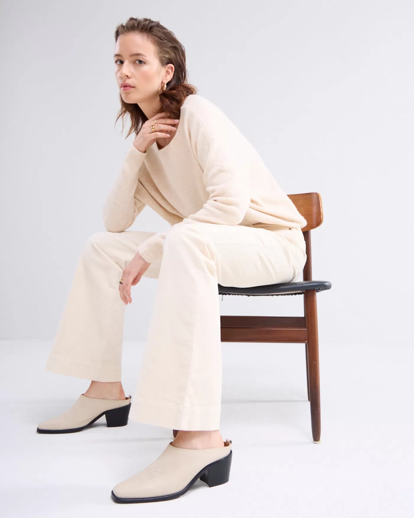 lichte_flared_broek_116701.webp Summum Broeken & Jumpsuits<Lichte flared broek