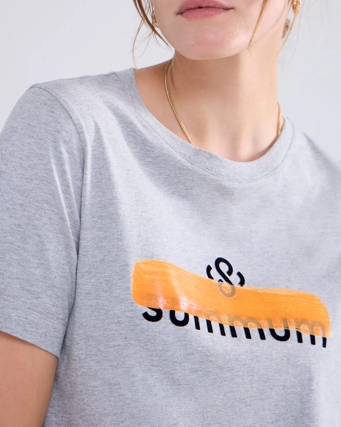 top_met_tekst_114735.webp Summum T-Shirts | Tops & T-Shirts<Top met tekst